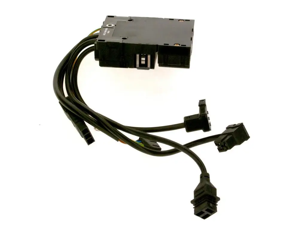 Bosch Sockel mit mehreren Anschlusskabeln, erkennbar durch einen kompakten schwarzen Körper und mehrere Steckverbindungen für elektrische Komponenten.